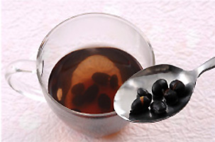 ホットに食べられる黒豆茶